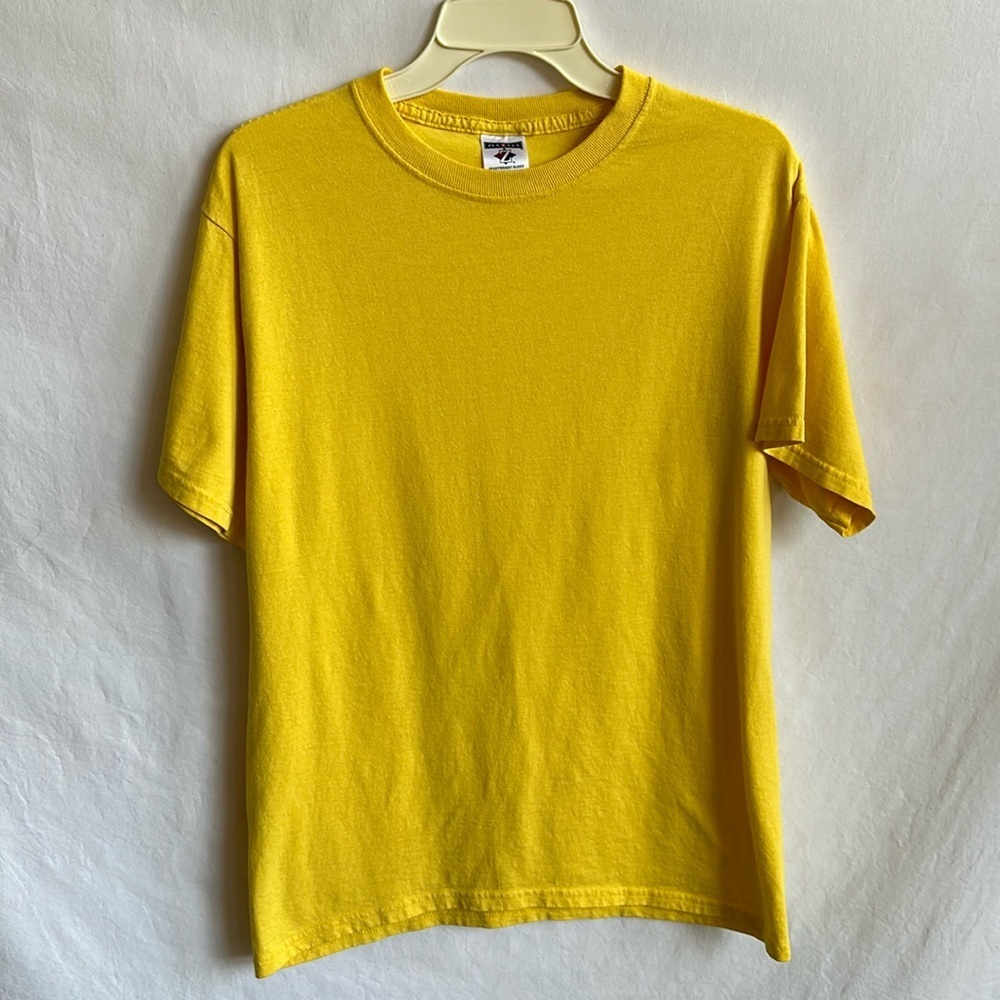 Jerzees heavyweight blend bright yellow T-shirt, size M